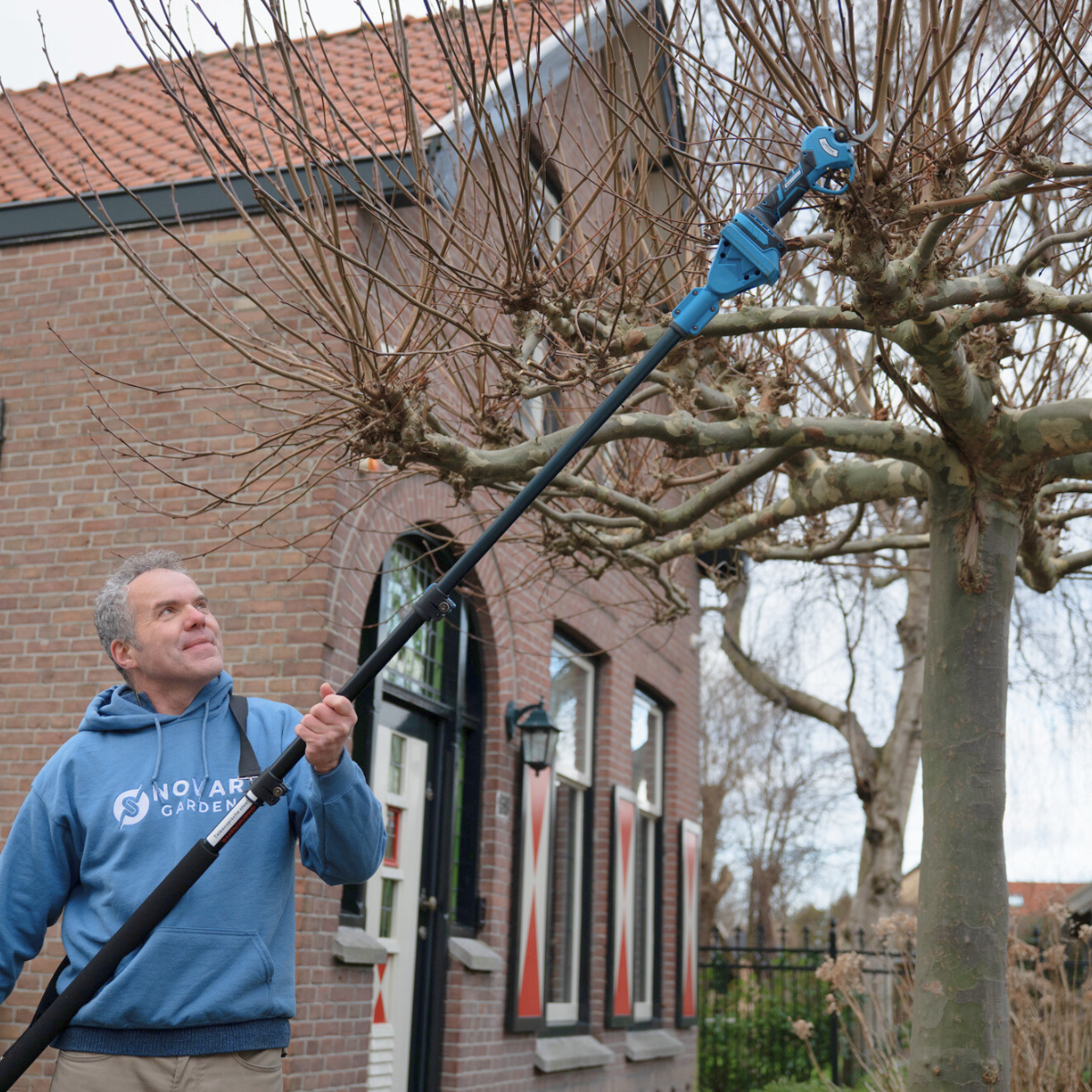 NovarGarden® Teleskop-Gartenstiel NG2 - inkl. Schulterriemen