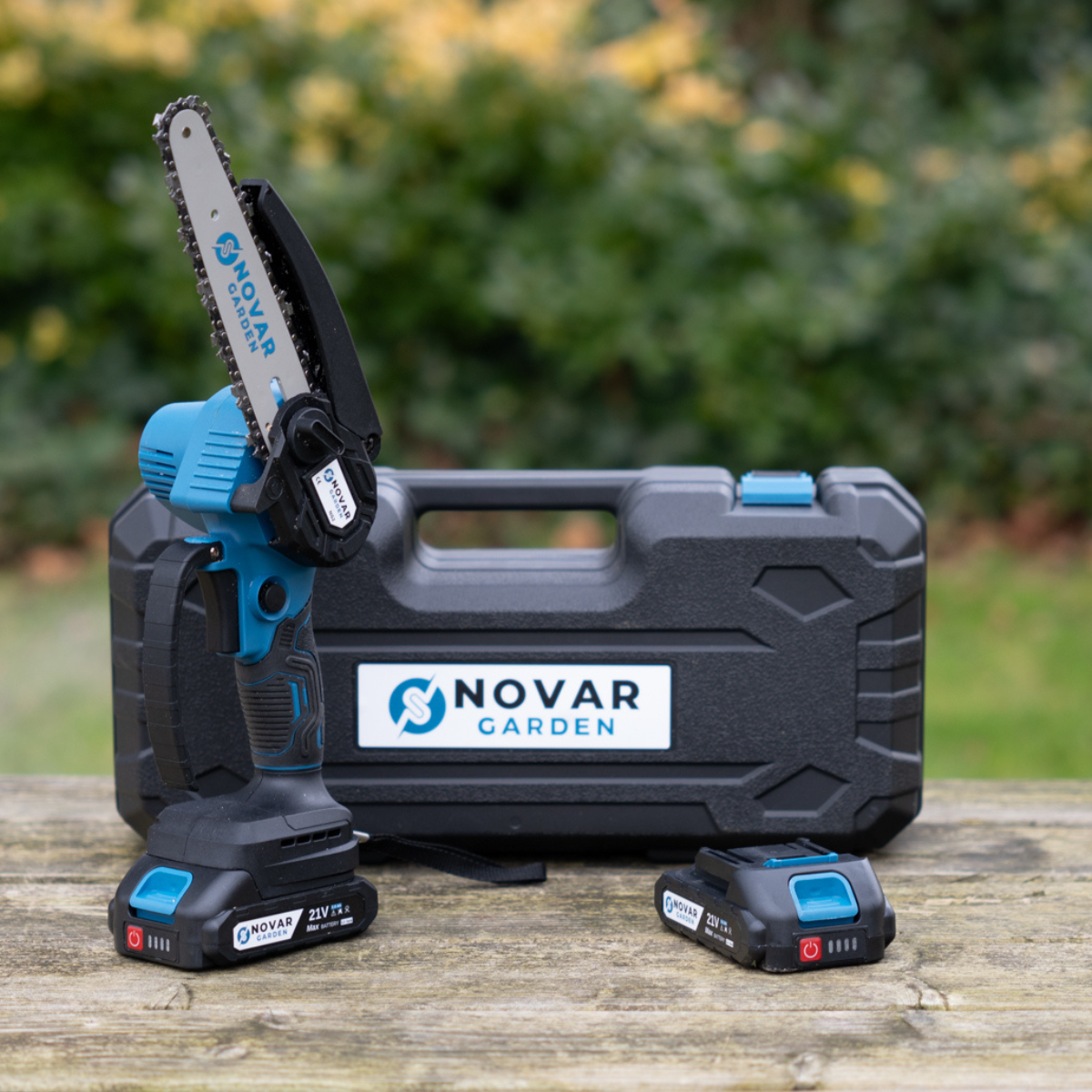 Mini Tronçonneuse NovarGarden® NG2 - Avec Mallette Et 2 Batteries (2.0Ah)